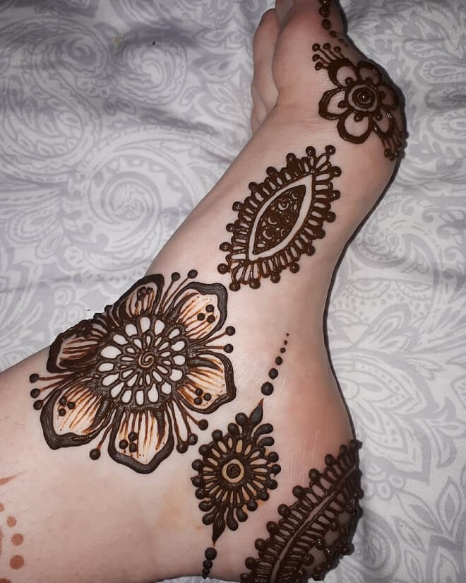 Flower Cool Henna Tattoo