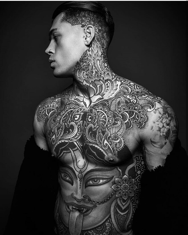 Modeling Body Tattoo
