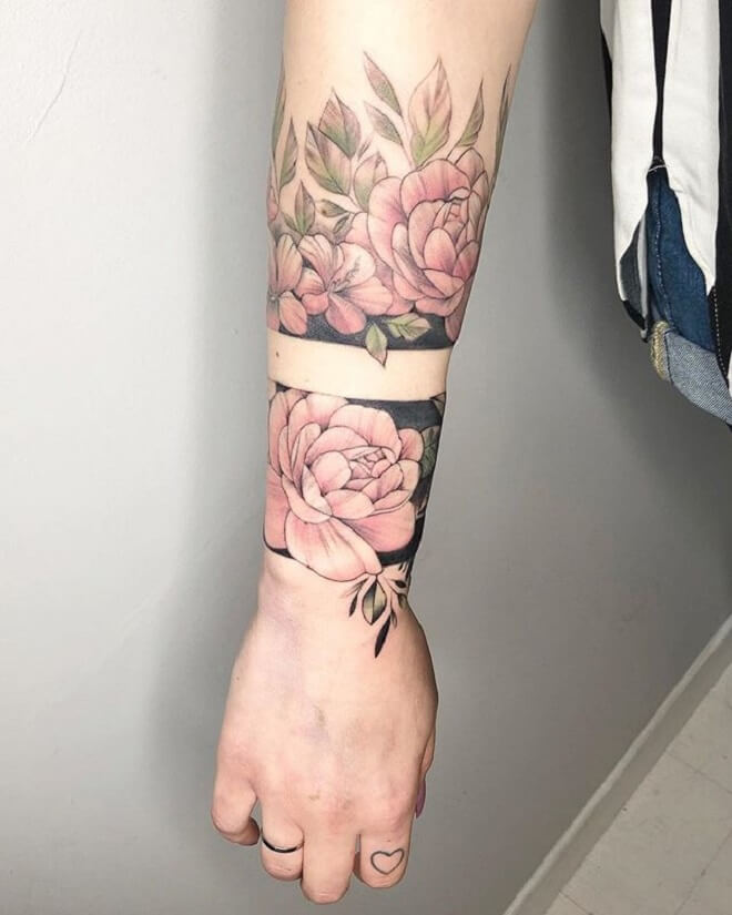 Beautiful Flower Armband Tattoo