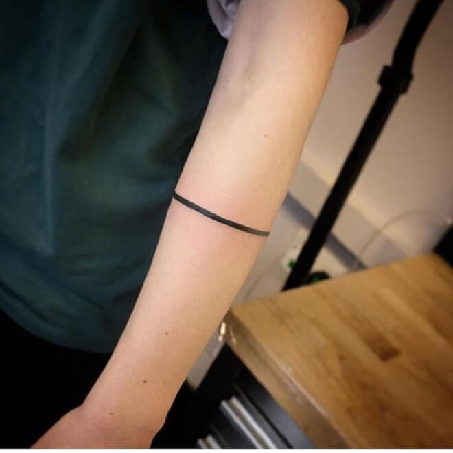 Line Armband Tattoo