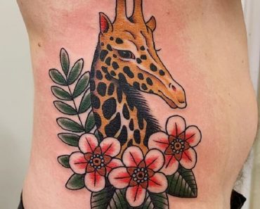 Top Giraffe Tattoo